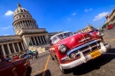 Ruas de Havana e Automóveis Clássicos