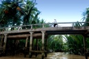 Ponte Velha no Delta do Rio Mekong