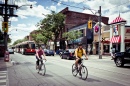 Motociclistas na Rua Queen, Toronto