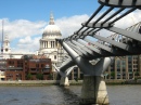 Ponte do Milênio para St. Paul's