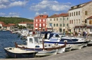 O Porto de Stari Grad, Croácia