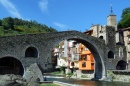 Ponte velha em Camprodon, Espanha
