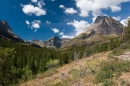 Olhando para Swiftcurrent Pass
