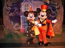Bruxa Minnie e Vampiro Mickey