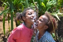Meninas Felizes em Papua-Nova Guiné