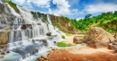 Cachoeira de Pongour em Vietnã