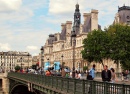 Ponte sobre o Rio Sena, em Paris