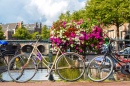 Bicicletas em uma Ponte em Amsterdã