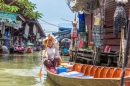 Mercado Flutuante perto de Banguecoque, Tailândia