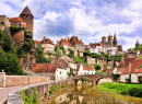 Cidade Medieval de Semur en Auxois, França