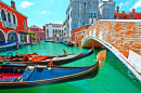 Estreito Canal em Veneza