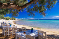 Pequena Taberna na Ilha de Paros, Grécia