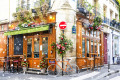 Café Parisiense Decorado para o Natal