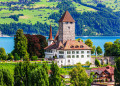 Castelo Spiez perto do Lago Thun, Suíça