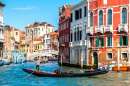 Gôndola no Grande Canal de Veneza