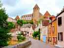 Cidade Fortificada de Semur en Auxois, França
