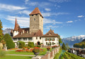 Castelo Spiez no Lago Thun, Suíça