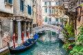 Canal Tranquilo em Veneza, Itália
