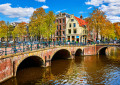 Canal em Amsterdã, Holanda