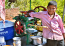Vendedor de Caldo de Cana em Goa, Índia