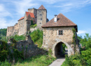 Castelo de Hardegg no vale de Thayatal, Áustria