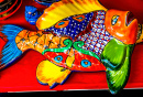 Peixes de cerâmica coloridos no México