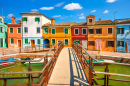 Casas e barcos coloridos, Itália