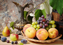 Frutas frescas na mesa