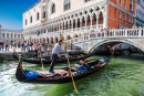 Turistas em Gôndolas, Veneza, Itália
