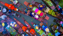 Mercado flutuante famoso na Tailândia