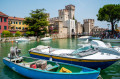 Castelo de Scaliger em Sirmione no Lago de Garda