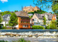 O rio Lahn em Marburg, Alemanha
