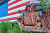 Caminhão velho e bandeira americana, Route 66, EUA