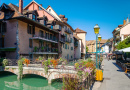 Cidade velha de Annecy e rio Thiou, França