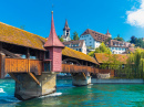 Ponte Spreuer sobre o rio Reuss em Lucerna