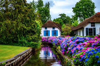 Casas rurais pelos canais, Giethoorn, Holanda