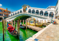 O Grande Canal e a Ponte Rialto, Veneza, Itália