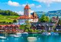 Castelo Spiez no Lago Thun, Suíça