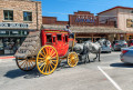 Carruagem de cavalos com turistas em Jackson Hole, WY