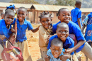 Crianças se divertindo em Pira, Benin