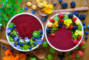 Tigelas de Smoothie de Açaí com Flores Comestíveis