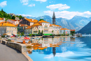 Perast Histórico na Baía de Kotor, Montenegro