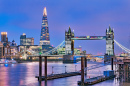 Panorama de Londres ao Pôr do Sol com a Tower Bridge