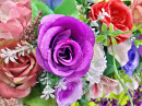 Close-up de rosas artificiais