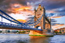Tower Bridge em Sunset, Londres, Inglaterra