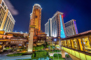 Cassino Iluminado à Noite, Macau, China